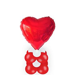 Μπαλόνι καρδιά κόκκινη foil 36 ιντσών γεμισμένη με αέρα πάνω σε κατασκευή με μπαλόνια
